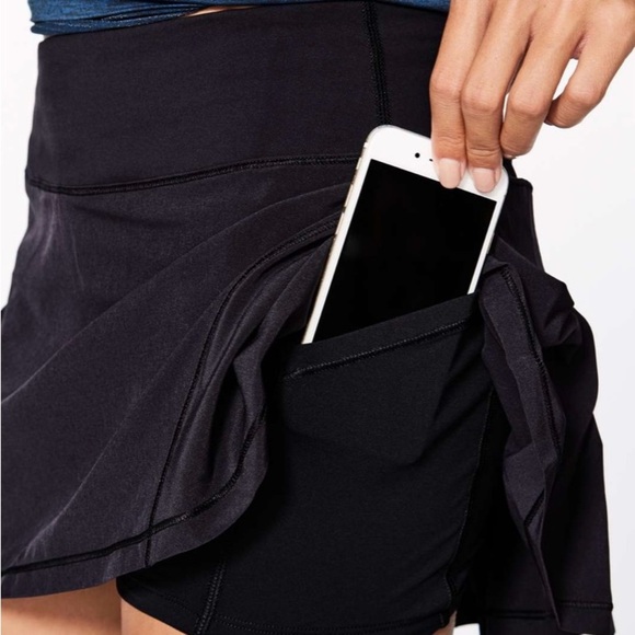 Rare Lululemon Circuit Breaker Skirt Shorts II Black 13” Retired Edition Sz 10 - Picture 6 of 9